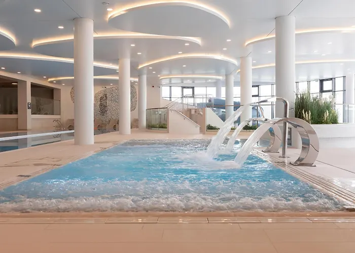 Baltini Premium Suite Polanki Aqua Spa Pool & Design